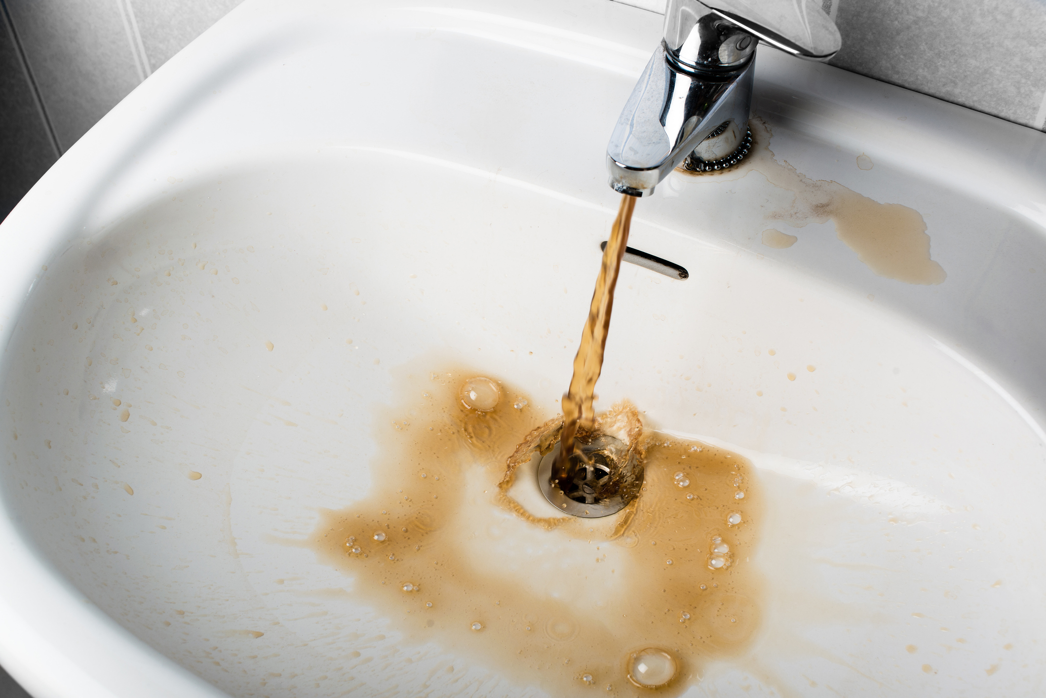 How to Solve Rusty Water Issues